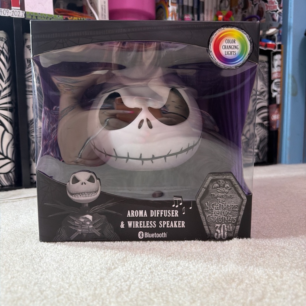 Disney Black and White Aroma Diffuser & Wireless Speaker